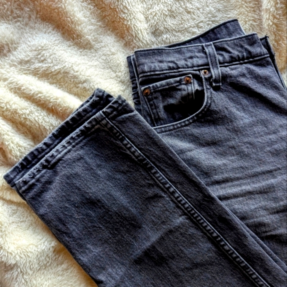 Abercrombie & Fitch 90s Straight Ultra High Rise Black Jeans (US 29/8s)